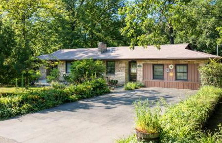 Dog-Friendly Nature Escape with Hot Tub and Fire Pit - Foto 7