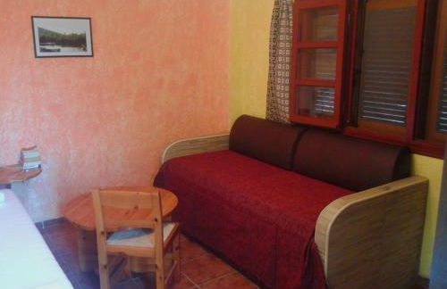 Sunrise Apartments - Photo 7