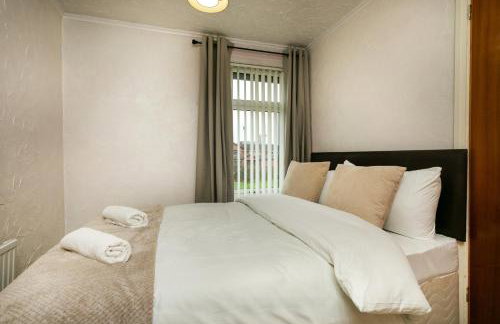 Woodhouse Stays for Contractor and Family Stay, Free Parking, Fast WiFi - Foto 43