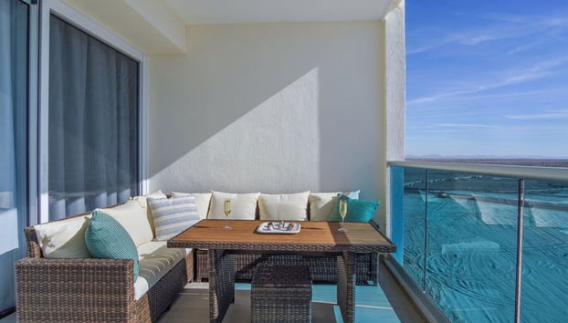 2 BR Ocean Front Pool - Foto 5, Habitación