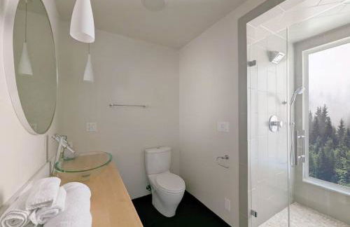 Lakeview Home by Lightrail Downtown & Airport - Foto 17