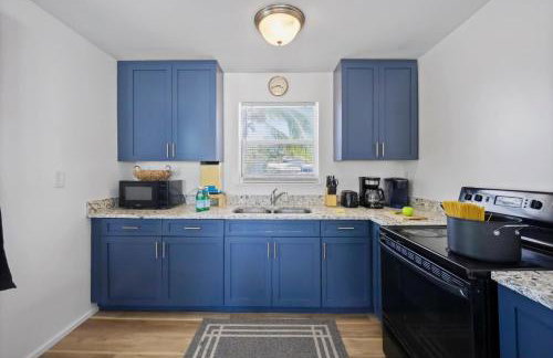 Condo located in Goodland just a short walk from great food - Foto 13