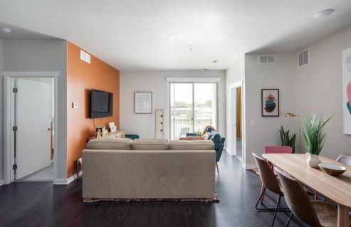 NEW HAPPY TRAIL 2BR CONDO CLOSE TO DOWNTOWN - Foto 7