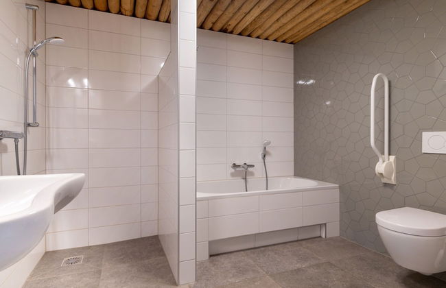 Peaceful Farmside Bungalow - Photo 15