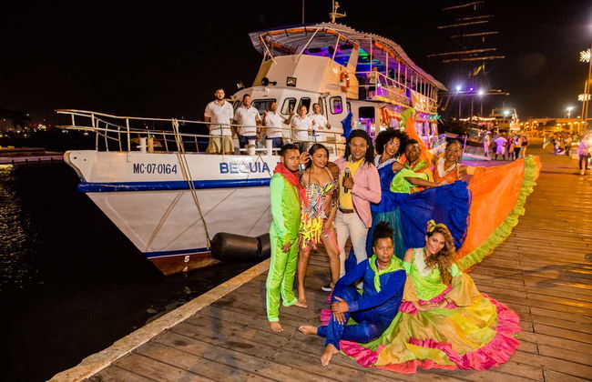 Cartagena Boat Trip + Show & Dinner - Foto 2