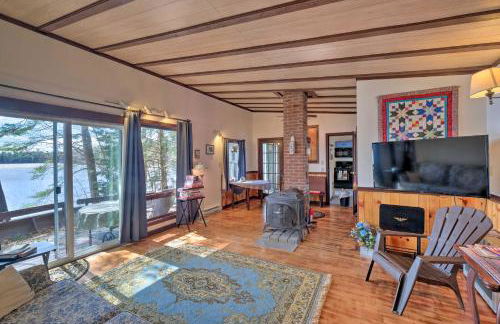 Lakefront Hartford Cabin with Canoe and Boat Ramp - Foto 3