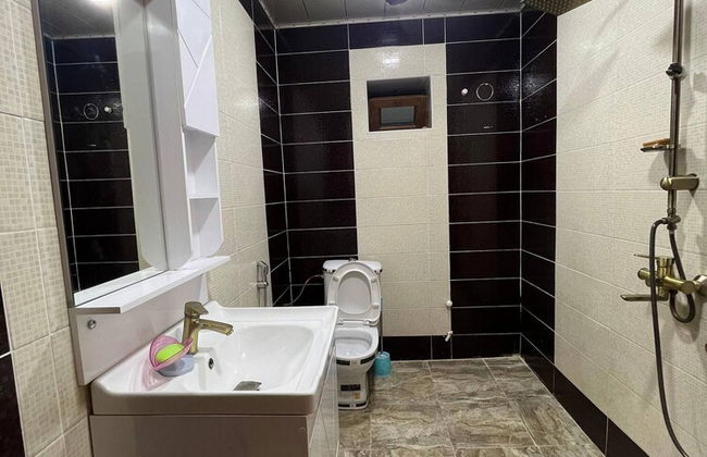 Cozy House With Swimming Pool Near City Center - Foto 7