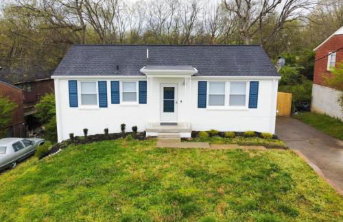 New Listing The Playhouse with Spa Games & More - Photo 20