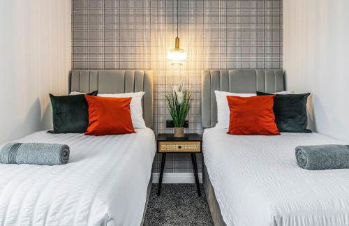 Parkside 2 bedroom house near Dunfermline & Edinburgh - Photo 11