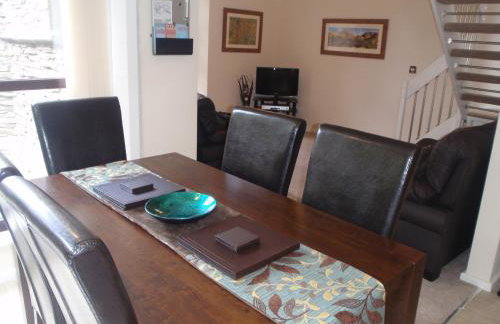 Holy Waters - Foto 3