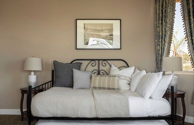 Sangiovese By Avantstay Spectacular Estate w/ Pool, Hot Tub & Putting Green - Photo 30