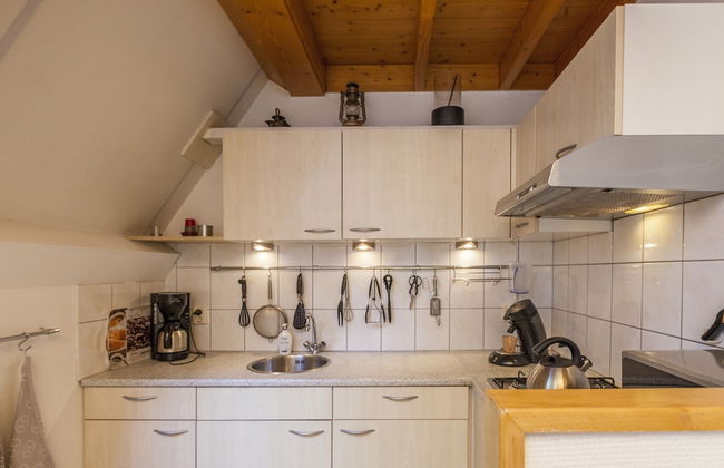 Cozy Holiday Home in Nunspeet near Forest - Photo 10