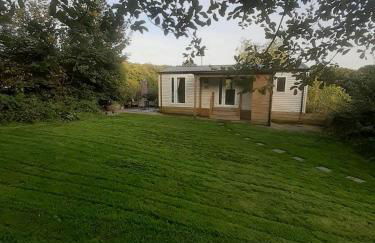 The Lodge, dog friendly rural retreat - Photo 16