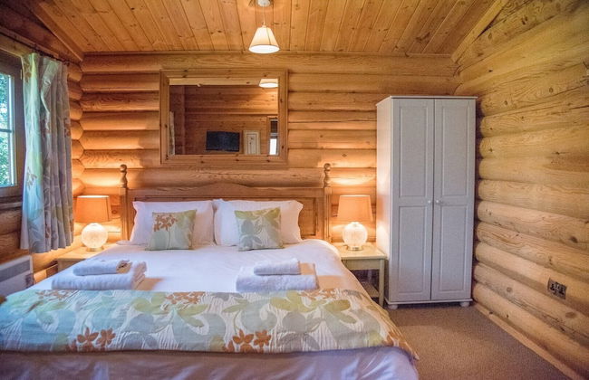 Willow Lodge With Hot Tub, Kingfishers - Foto 2