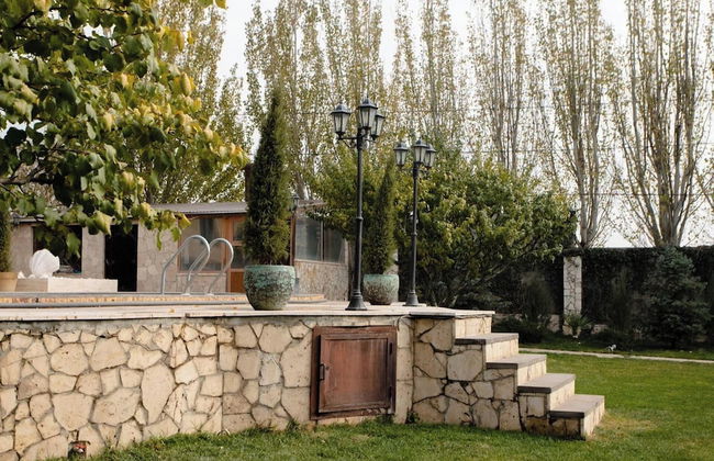 4 Bed Villa Estate Sleeps 7 - Pool, Garden, Sauna - Photo 44