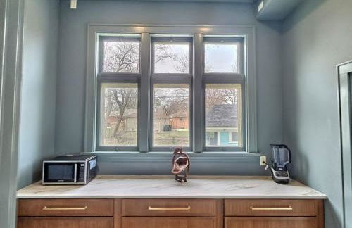 Sleeps 30+ • 10BR Mansion •Events • Bar • Backyard - Foto 30