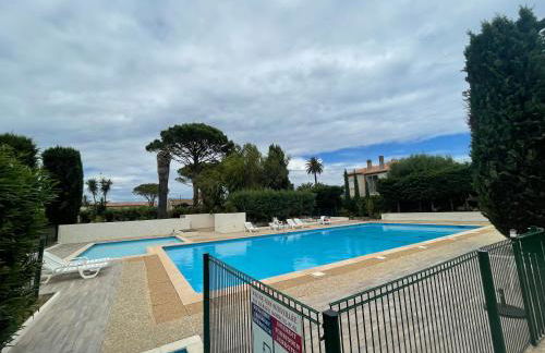 St Tropez Plage - Photo 9