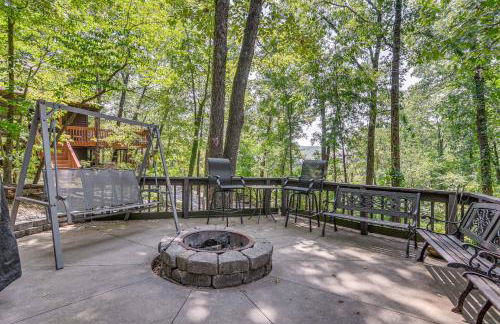 3 Mi to Table Rock Lake Cabin with Fire Pit! - Foto 32
