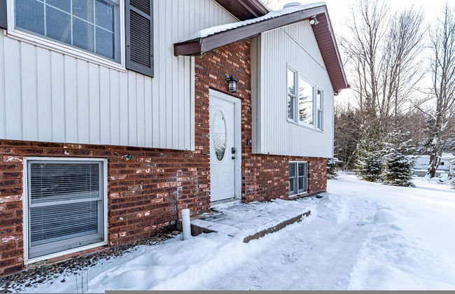 Ski Hike Lodge 5BR w Fire Pit Cozy Spaces - Foto 49