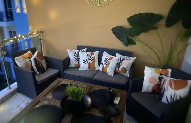 2 Minutes Walk to Beach Huge 3 bdrm Condo with Pool - Photo 57