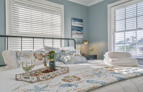 3 Unit Historic Charmer near Beach, Pier, Dining - Foto 31