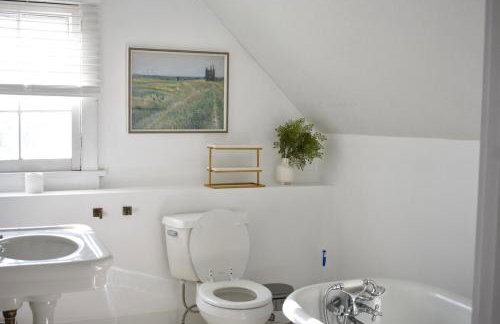 Historic Manor Overlooking Park - Foto 13