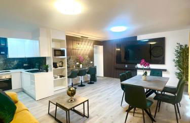 La Luna Apartment by the Sea - Photo 3