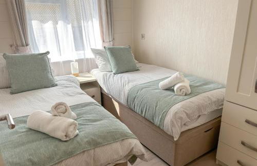 Lodge 9 Creek Caravan Park Ringstead - Photo 15