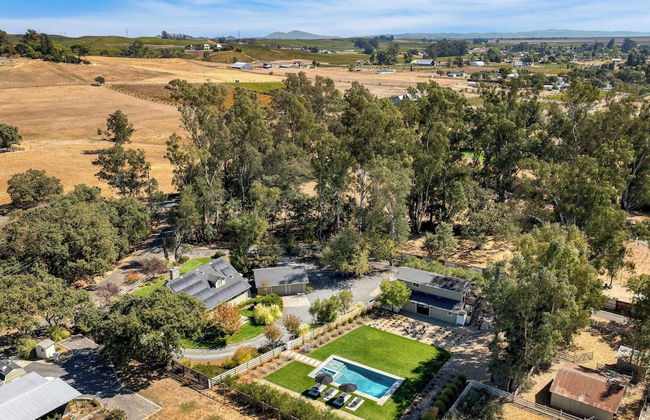 Wine Country Estate by Avantstay Pool, Spa, Barn - Foto 3