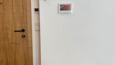 1,5-Zimmer, Top ausgestattet, 4 Pers, Souterrain, Self Check-in, Parkplatz, Netflix & Amazon Prime - Foto 3