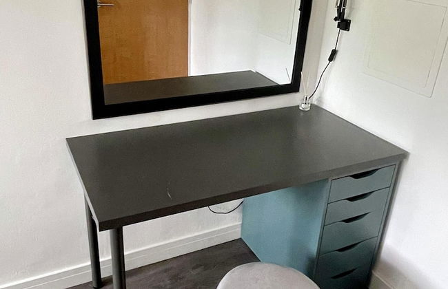 Manchester - 1 Bedroom - Sleeps 3 - Free Parking - Foto 24