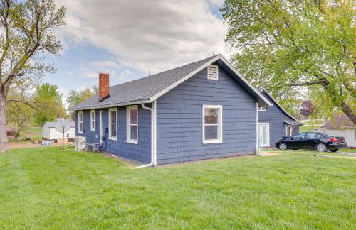 Homey Cottage with Sunroom and Smart TV! - Foto 27
