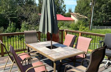 Forget Me Not Home by Airport Upstairs with Deck - Foto 13