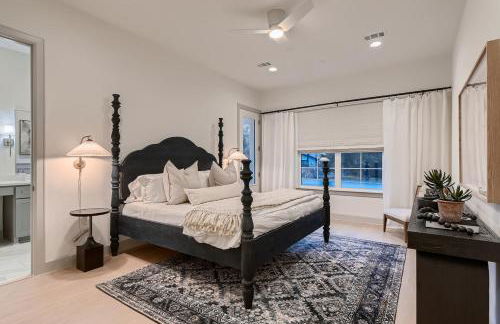 Stunning home - walk to square & heated pool - Foto 13