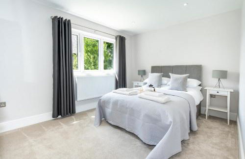 NEW! Stunning & Huge 5BR with Parking & Garden - Perfect for Families & Groups! Excellent Location - Foto 7