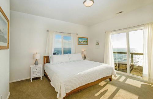 Exquisite Oceanview! by OceanviewHotTubs Oceanfront! Shelter Cove, CA Tesla EV station - Foto 5