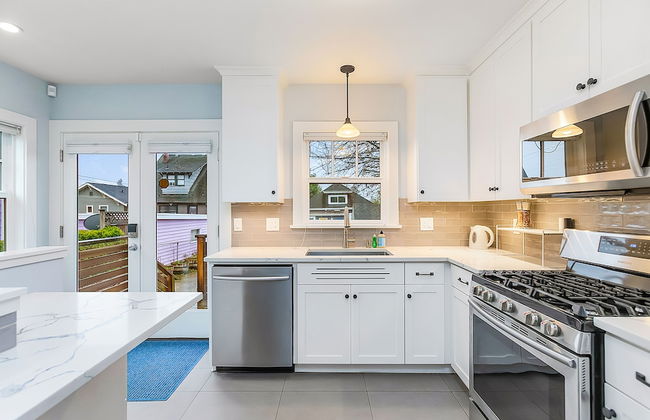 Skyline Blue House in Greenwood - Photo 11