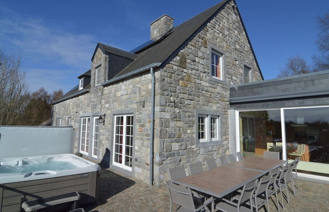 Luxurious Villa With Pool in the Ardennes - Photo 36