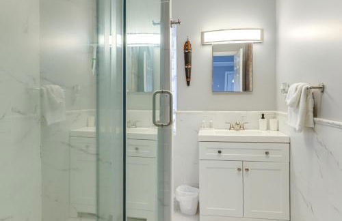 Forest-View Gem in Grantville with Wraparound Deck - Foto 13