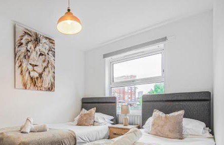 Arena Central 3 Bedrooms Free Parking, Perfect for Contractors Relocation and Professionals - Foto 10