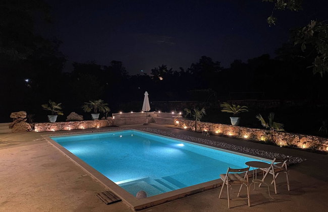 The Rock Star's Villa With Private Pool And Beach - Photo 23