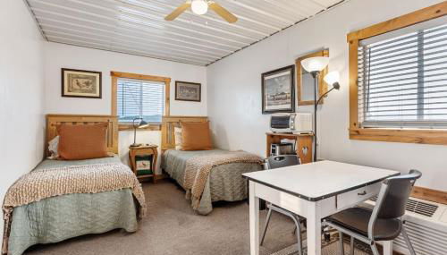 Cozy Riverfront Cabin in Decatur Ideal for Fishing Hunting Relaxation - Foto 4