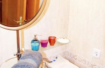 Valencia las Artes y Ciencias + Garaje + Netflix - Photo 47