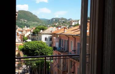 VRENI LODGE - Photo 1