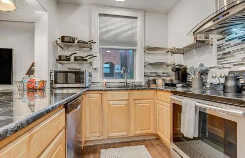 Miners Anvil - Steps to Historic District - Foto 12