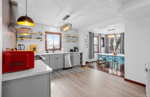 Renovated 5BR 2BA AC Quiet Retreat Home - Foto 9