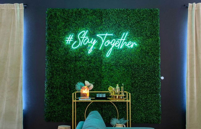 5 000 SQ FT Private 10br Compound DT 6 Min Drive - Photo 8