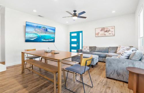 3BR 2BA Retreat with Pool 1 Mile to Downtown - Foto 5