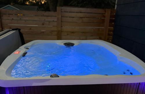 Modern Luxe 3B2B - Hot Tub - Game Room - EV Charger - Walk to Downtown LS - Foto 57