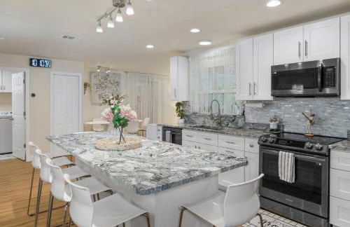 Minutes to boat ramps and beach and private pool! - Foto 34